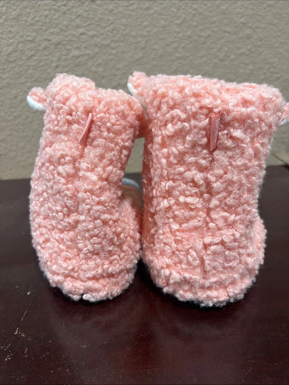 Totes Pink Llama Knit kids slippers size 13/1
